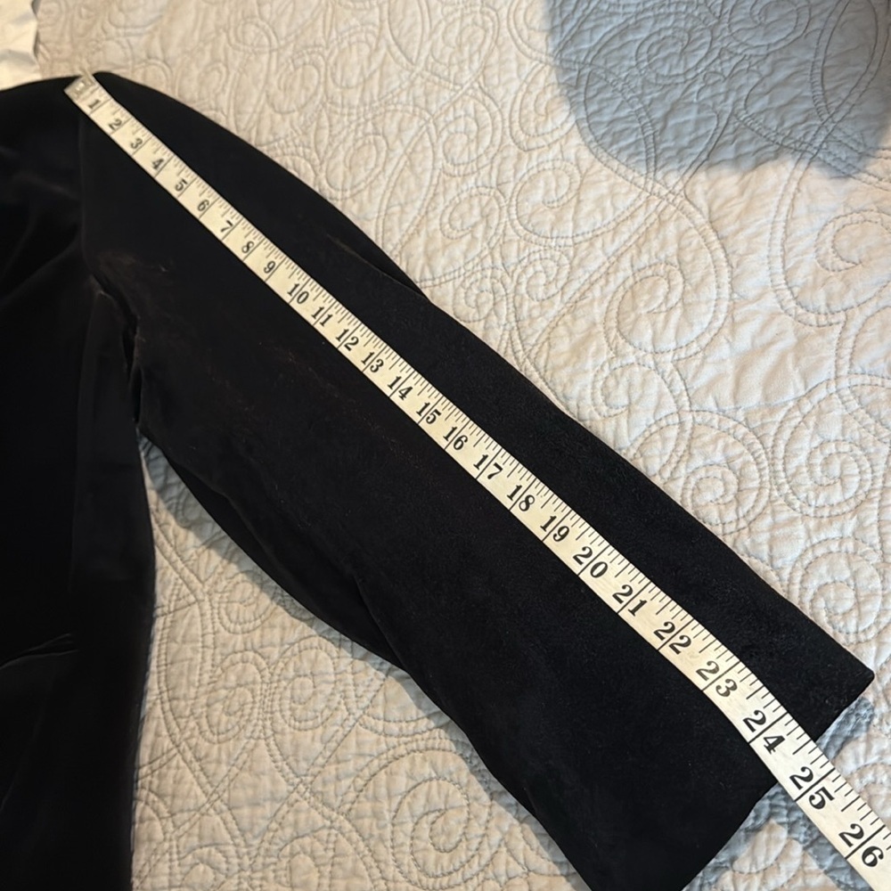 Calvin Klein Women's Black Velvet Blazer - Picture 13 of 13